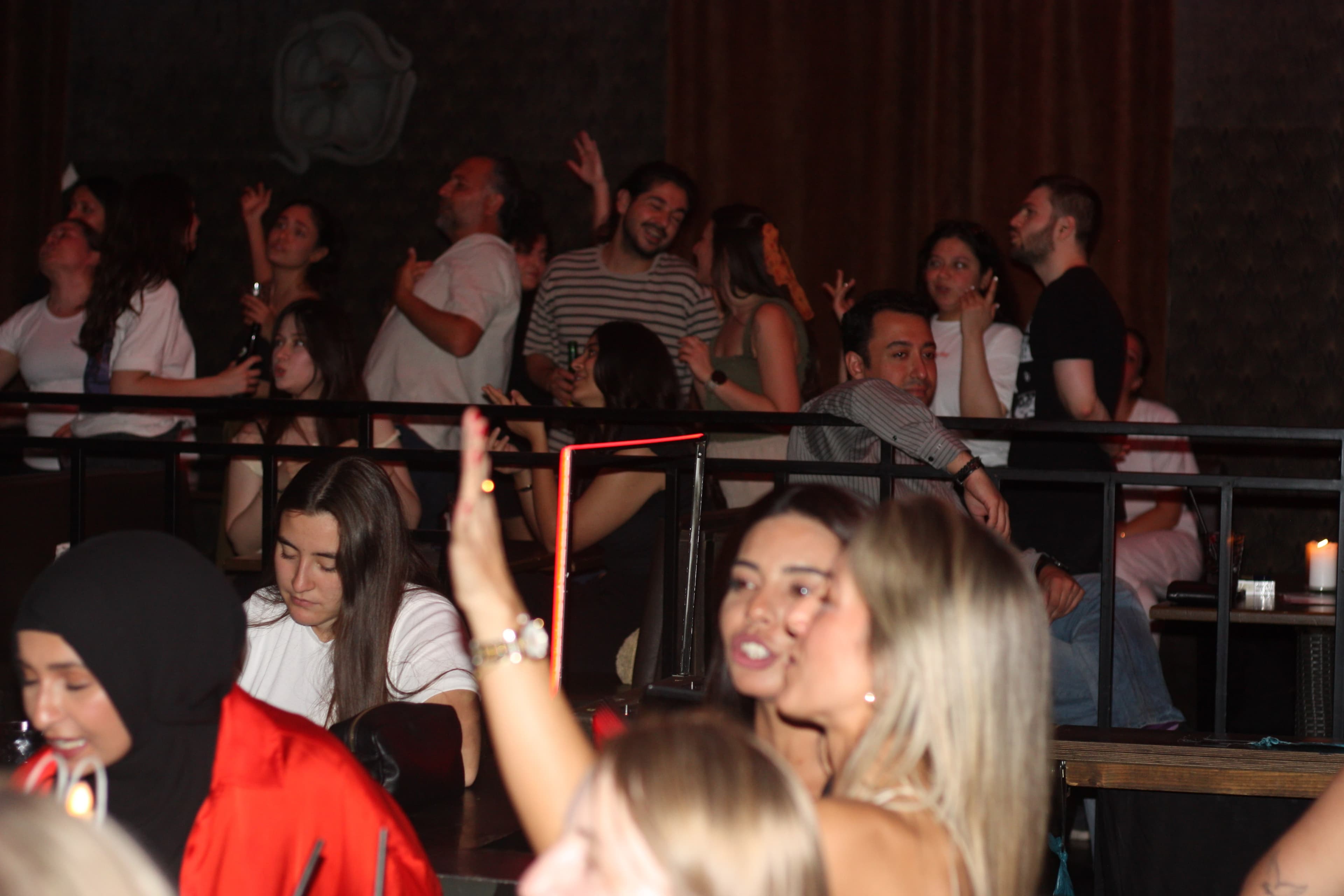 Foto von einer Gırgır Karaoke Night