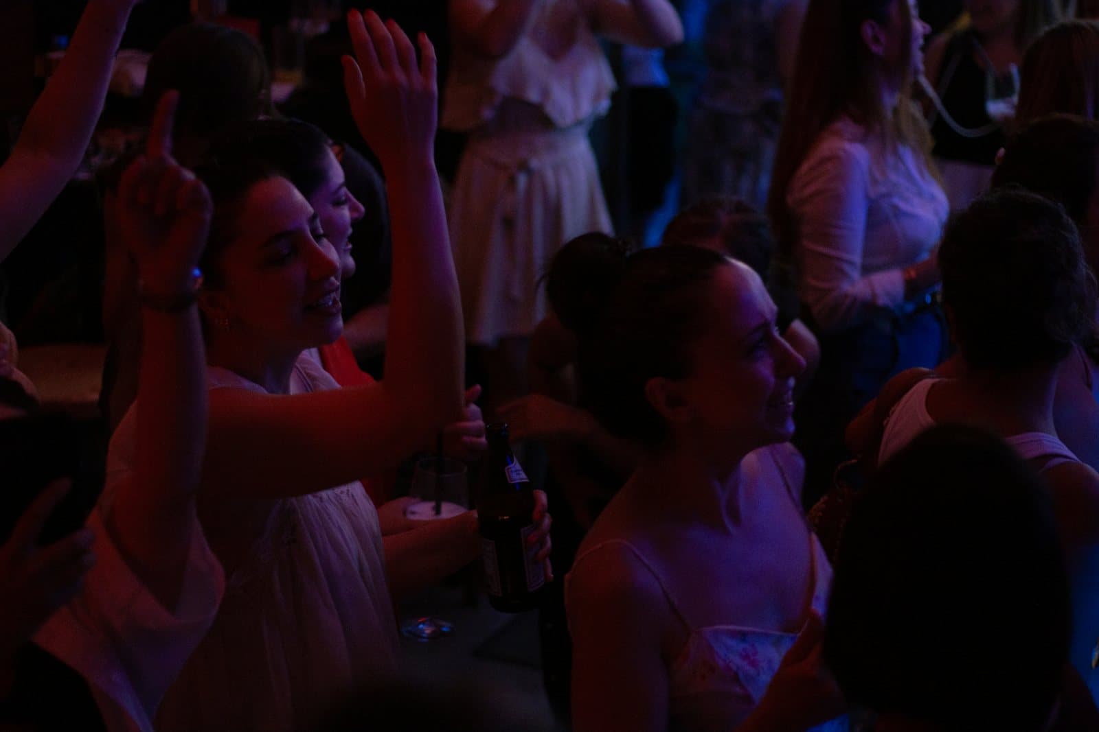 Gırgır Türkçe Karaoke gecesinden bir fotoğraf